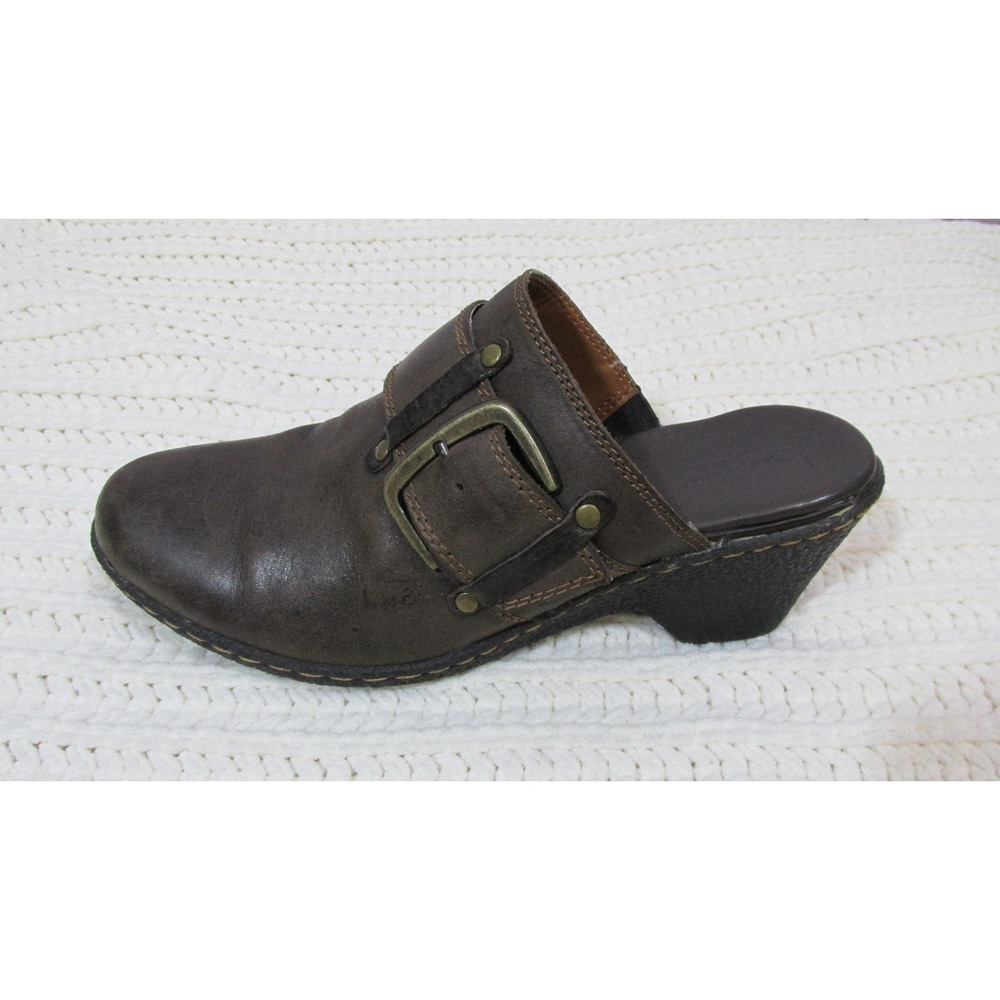Born BOC Brown Leather Slip On Mules Women's Size 9M Clogs Wedges Buckle‎ Detail